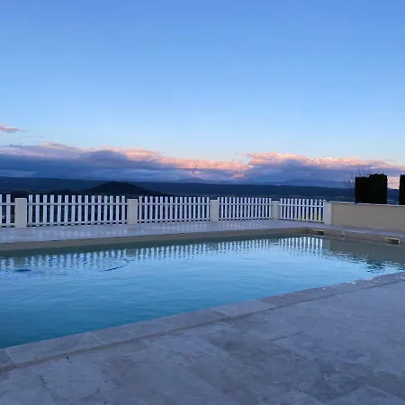 La Magnanerie En Provence *