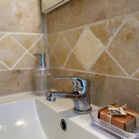 La Magnanerie En Provence