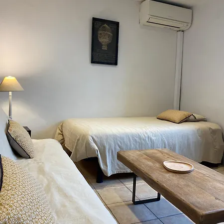 La Magnanerie En Provence Hébergement de vacances *