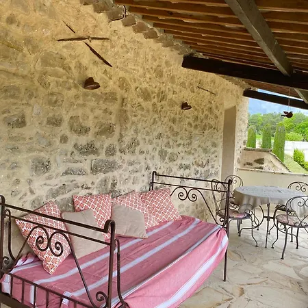 La Magnanerie En Provence בית נופש