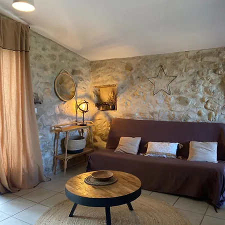 La Magnanerie En Provence