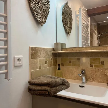 La Magnanerie En Provence Hébergement de vacances Niozelles