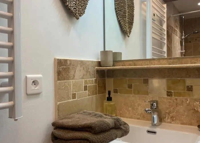 La Magnanerie En Provence Hébergement de vacances Niozelles